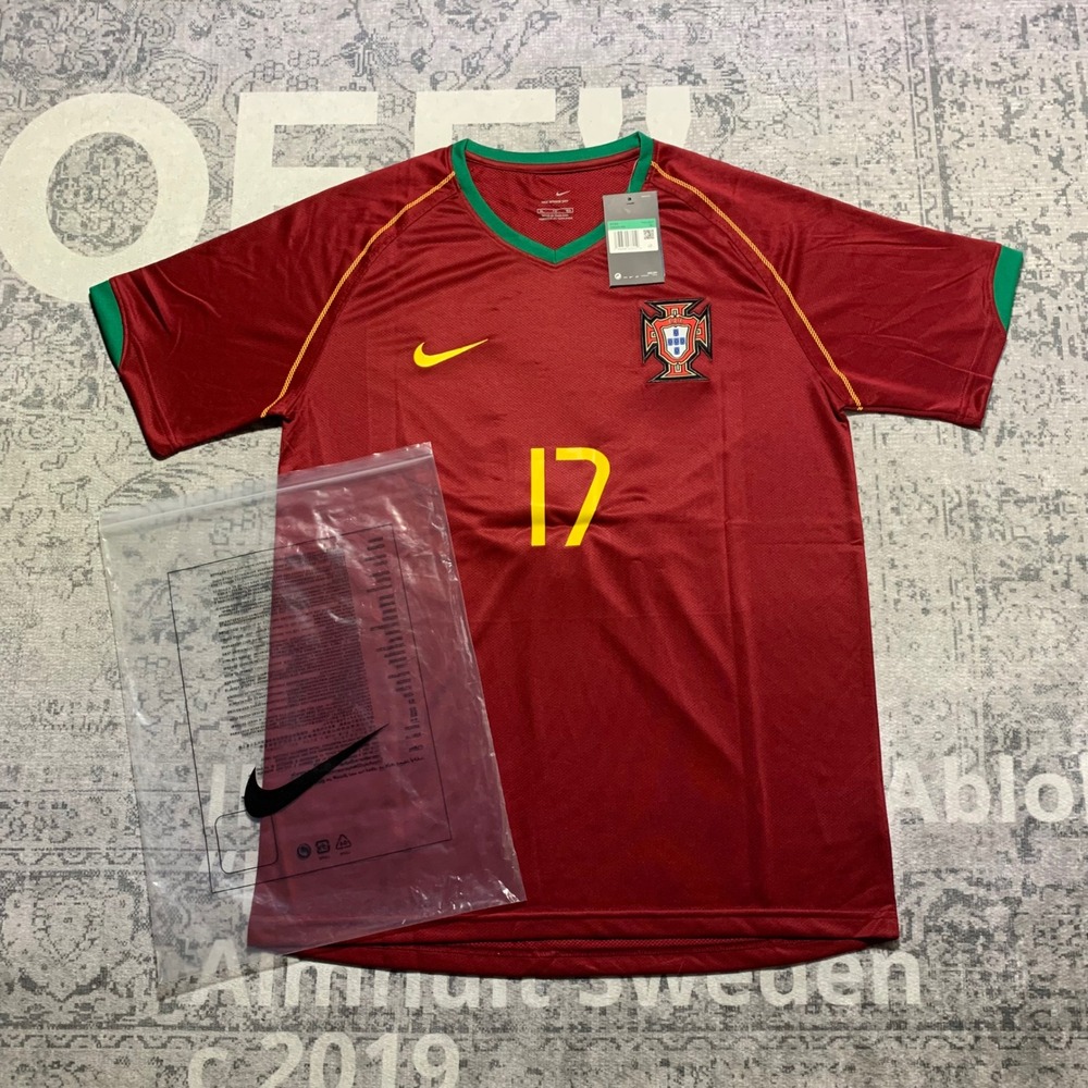 Nike Portugal 2004 Euro Home Jersey Mens XL Red Cristiano Ronaldo #17 NWT